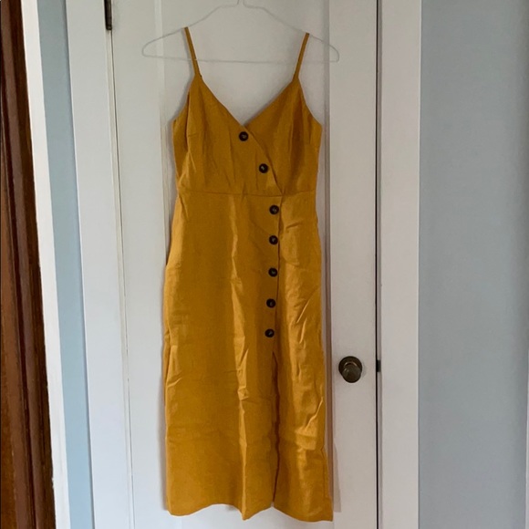 Mustard yellow dress with buttons - Picture 1 of 6